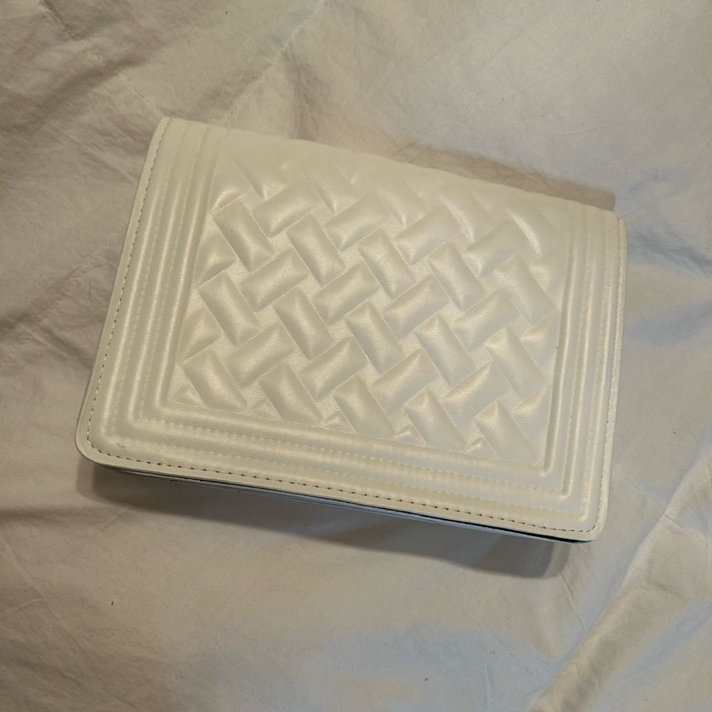 BRAND NEW white purse gold chain